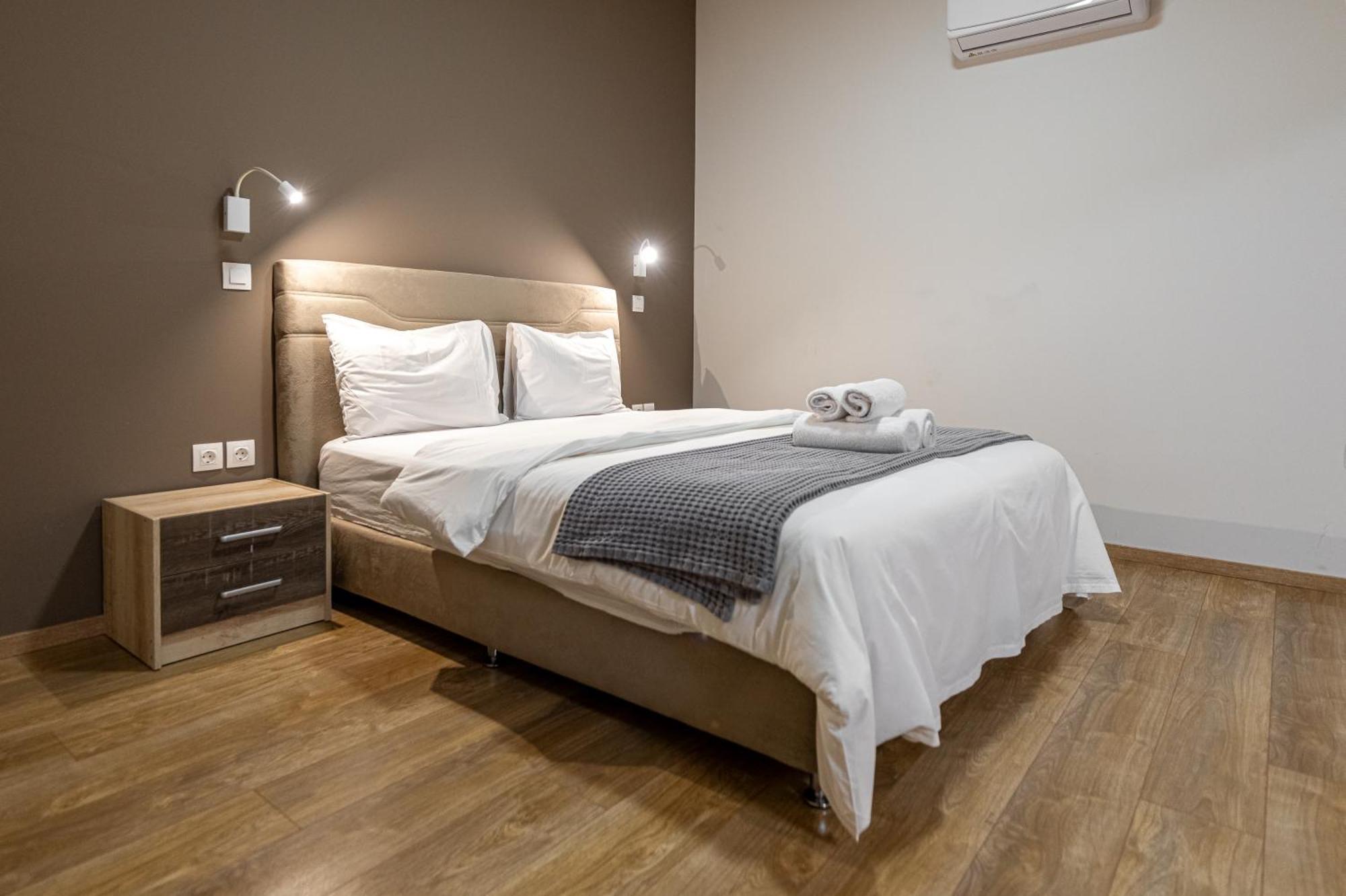 Athenian Infinity Apartments ภายนอก รูปภาพ
