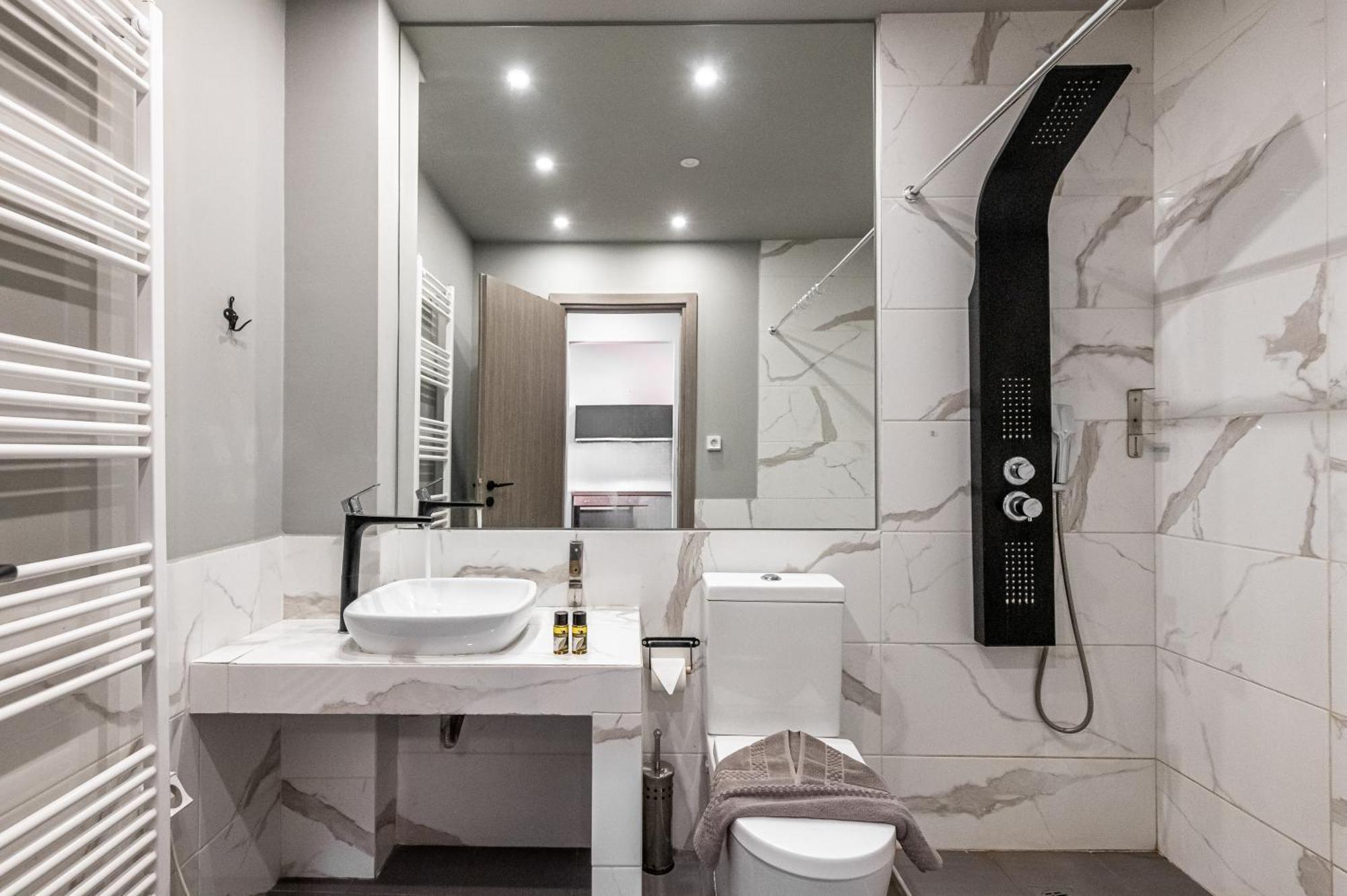 Athenian Infinity Apartments ภายนอก รูปภาพ